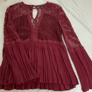 American eagle lace top